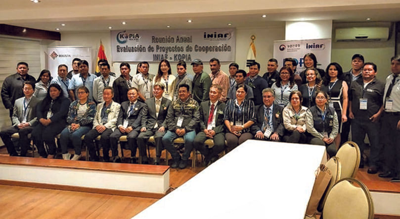 Participantes de la Reunión de evaluación de proyectos financiados por la alianza coreana para la innovación de la agricultura. (Cortesía: KOPIA)