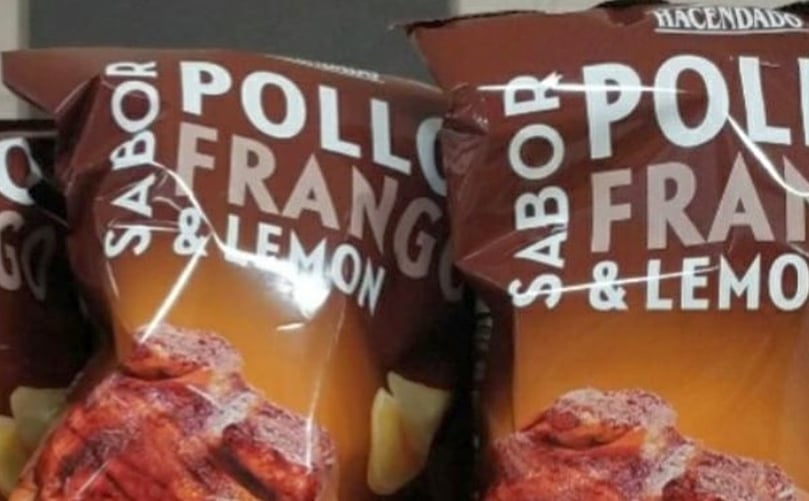 Se trata de las patatas de Mercadona sabor pollo y limón, de su marca blanca Hacendado. Se trata de las patatas de Mercadona sabor pollo y limón, de su marca blanca Hacendado.