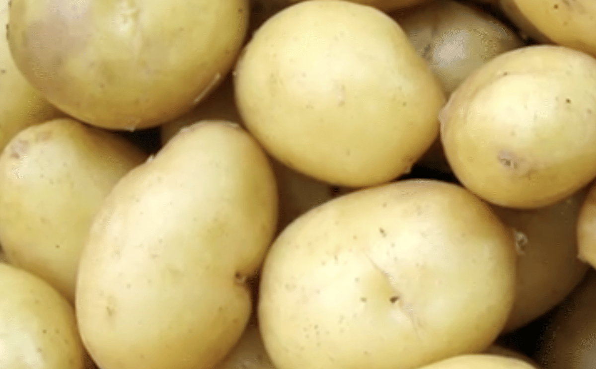 Estas patatas mayordomo mejores que las de Arguiñano pueden transformar tu mesa 4 Merca2.es Ingredientes necesarios para las patatas mayordomo