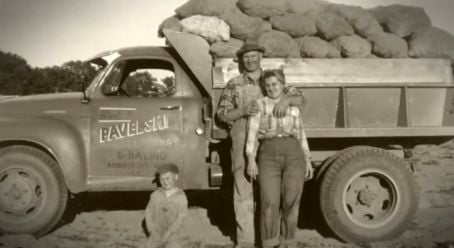 This video of Heartland Farm’s sustainability practices was created through the generous sponsorship of DuPont Agricultural Products This video of Heartland Farm’s sustainability practices was created through the generous sponsorship of DuPont Agricultural Products