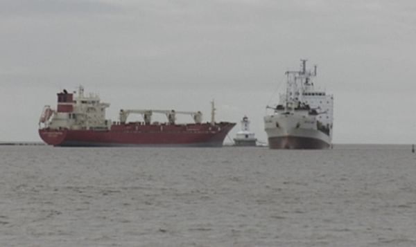 Ship ready to transport PEI potatoes to Russia in 2011 (Courtesy CBC)