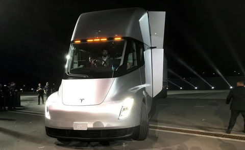 PepsiCo confirms Tesla Semi truck deliveries to start in December PepsiCo confirms Tesla Semi truck deliveries to start in December