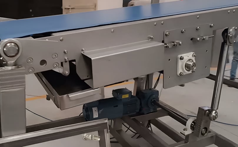 Pivoting conveyor From Kanchan Metals Pivoting conveyor From Kanchan Metals