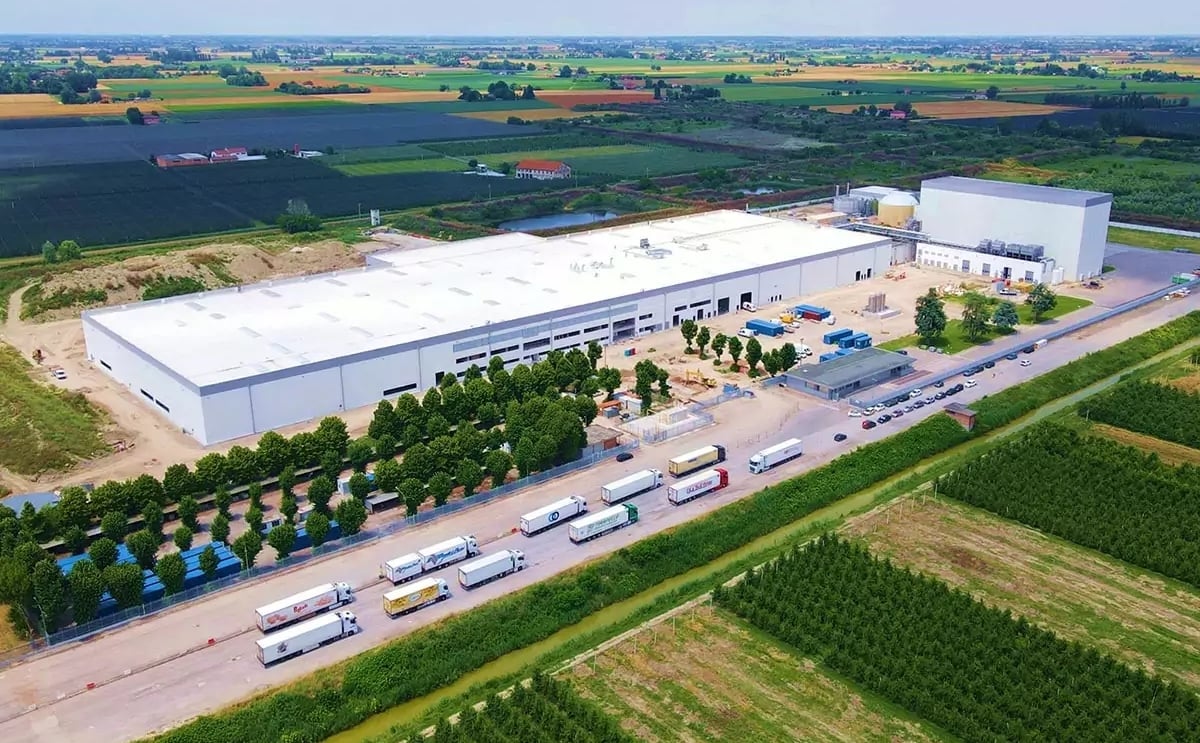 Pizzoli's Cutting-Edge Production Plant in San Pietro in Casale, Italy Pizzoli's Cutting-Edge Production Plant in San Pietro in Casale, Italy