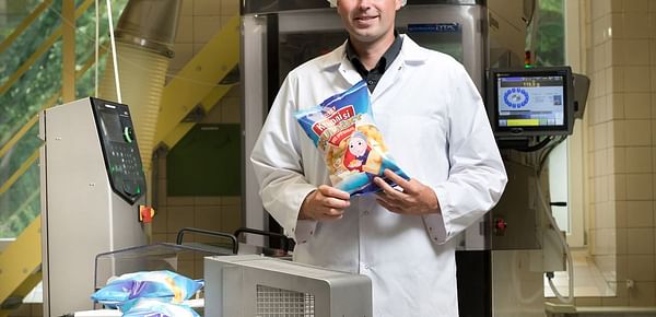 Ishida helps Czech Republic snack manufacturer realize high speed packaging in small bags
