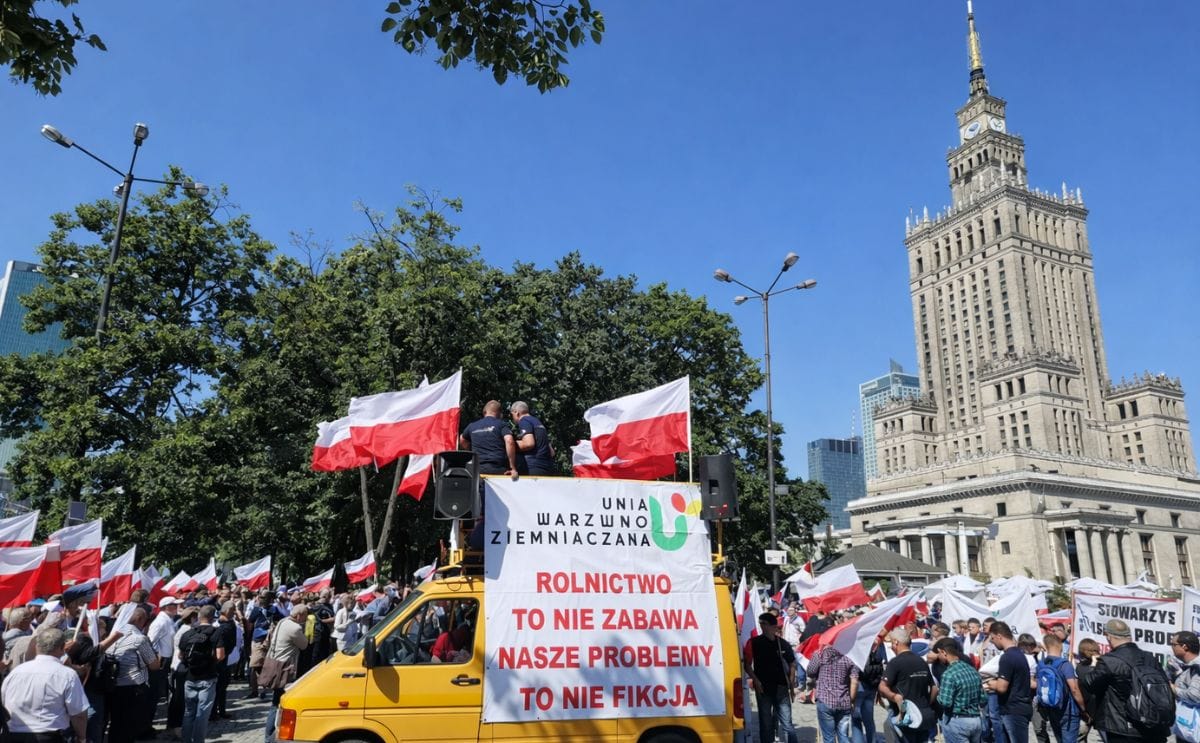 Polish Potato Growers protest against low prices Polish Potato Growers protest against low prices