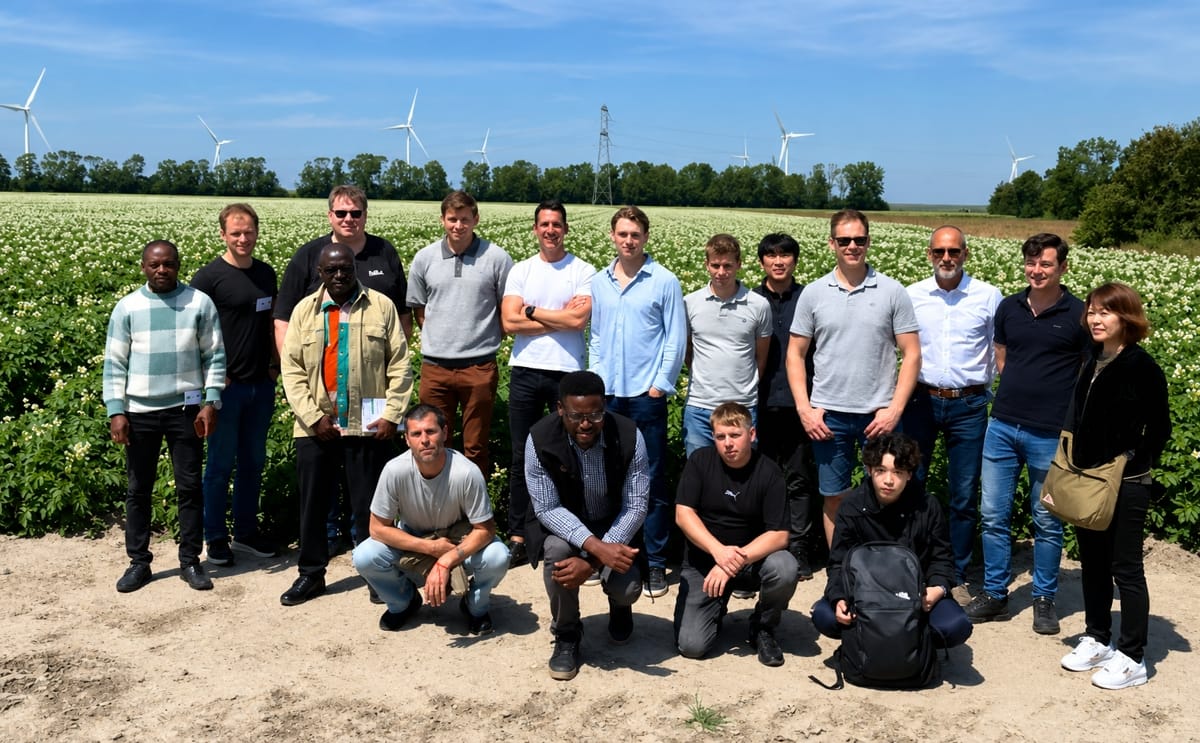 Participants completed Potato Business School's international English-language training programme, gaining practical insights into the entire potato value chain through presentations, company visits and hands-on sessions.