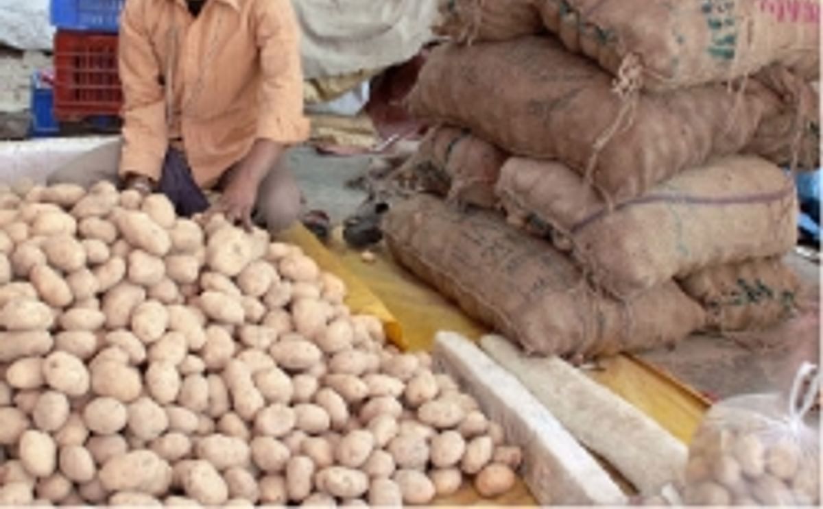Potato sales in India Potato sales in India