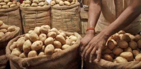 Ban on transportation of potato outside Bengal stays in place (Courtesy: The Hindu Business Line)