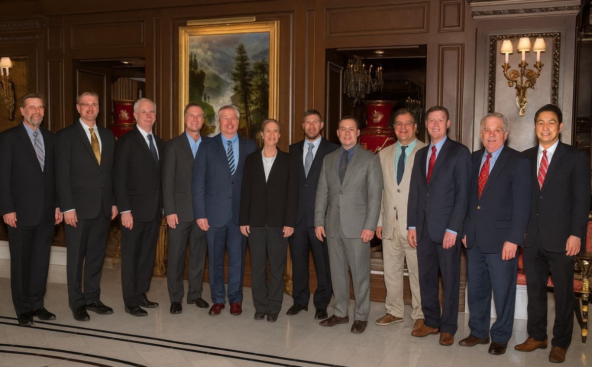 The current Executive Committee of the Potato BoardFrom left to right: Doug Poe, John Halverson, Carl Hoverson, Blair Richardson, Mike Pink, Karlene Hardy, Jason Davenport, Jay LaJoie, Tim May, Steve Gangwish, Phil Hickman and Chris Wada.