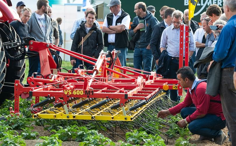 Many companies have already reserved or booked their space at PotatoEurope 2021 and as from this week registration is also open to new exhibitors. Many companies have already reserved or booked their space at PotatoEurope 2021 and as from this week registration is also open to new exhibitors.