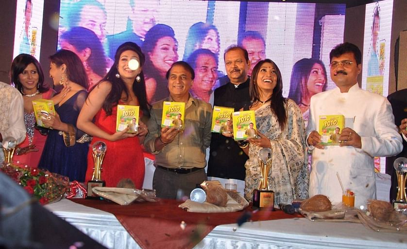 Star studded launch of 'poto' potato flakes in India