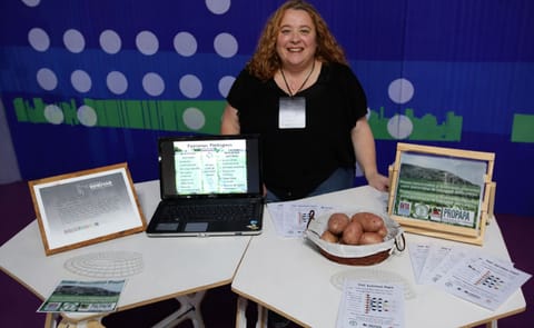 Gladys Clemente, coordinadora del proyecto ganador en INNOVAR 2016 Gladys Clemente, coordinadora del proyecto ganador en INNOVAR 2016