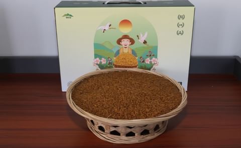 Premium grains with eco-friendly packaging Premium grains with eco-friendly packaging