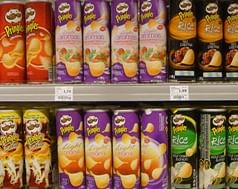 Pringles on the supermarket shelf in The Netherlands Pringles on the supermarket shelf (Netherlands)