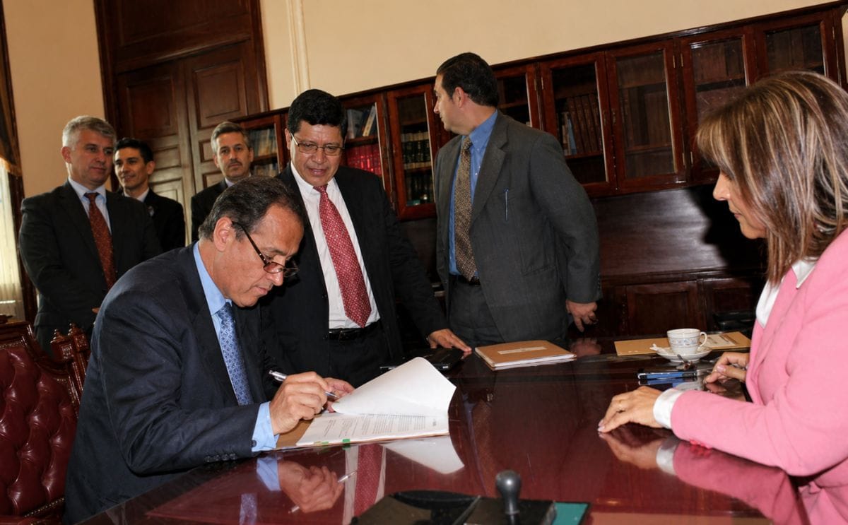 Ministerio de Agricultura de Colombia radica proyectos de ley para crear fondo parafiscal de la papa