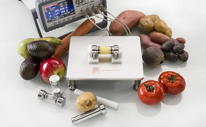 The Membrana system consist of a conductivity measurement device and multiple treatment chambers suitable for all kind of solids and liquids. The Membrana system consist of a conductivity measurement device and multiple treatment chambers suitable for all kind of solids and liquids.