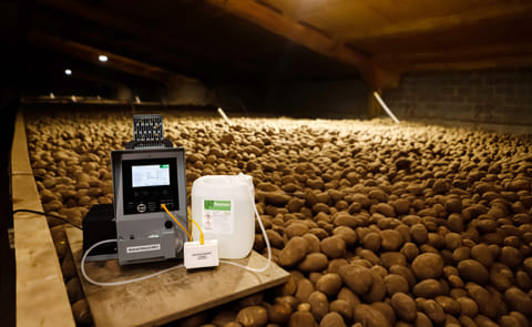 Restrain Accumulator will be distributed by Van Iperen BV to support higher efficiency and yields in Dutch seed potato production. Restrain Accumulator will be distributed by Van Iperen BV to support higher efficiency and yields in Dutch seed potato production.