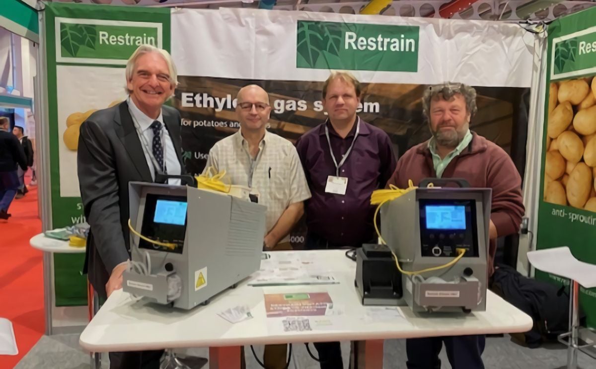 CO2 extractor creates a buzz at potato event CO2 extractor creates a buzz at potato event