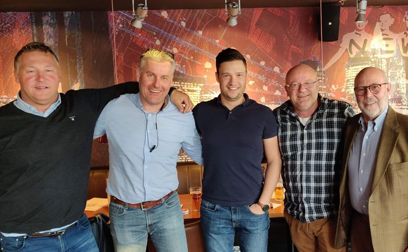 Picture after signing contract, from the left: TerjeViken, Niklas Möllerstedt, ZilvinasCiuzelis, Jan K Sundal, Göran Wadsten
