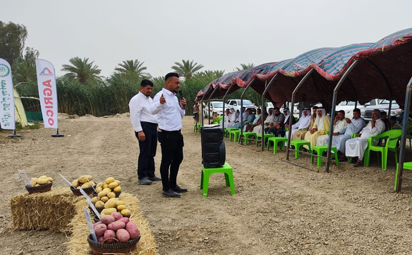 Mr.Saad Alnahar and Mr.Aafa Alanbari while talking about field day Mr.Saad Alnahar and Mr.Aafa Alanbari while talking about field day