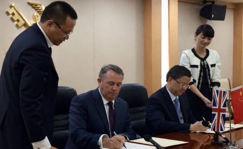 UK's International Trade Secretary Dr Liam Fox (left) and Ni Yuefeng, Minister of the General Administration of Customs of China (right) signed not only an agreement on seed potatoes, but also on dairy. UK's International Trade Secretary Dr Liam Fox (left) and Ni Yuefeng, Minister of the General Administration of Customs of China (right) signed not only an agreement on seed potatoes, but also on dairy.
