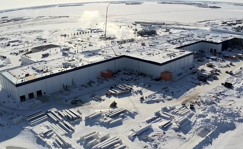 Snow shuts down Simplot's Portage La Prairie, Manitoba potato processing plant (Courtesy: Mike Blum)