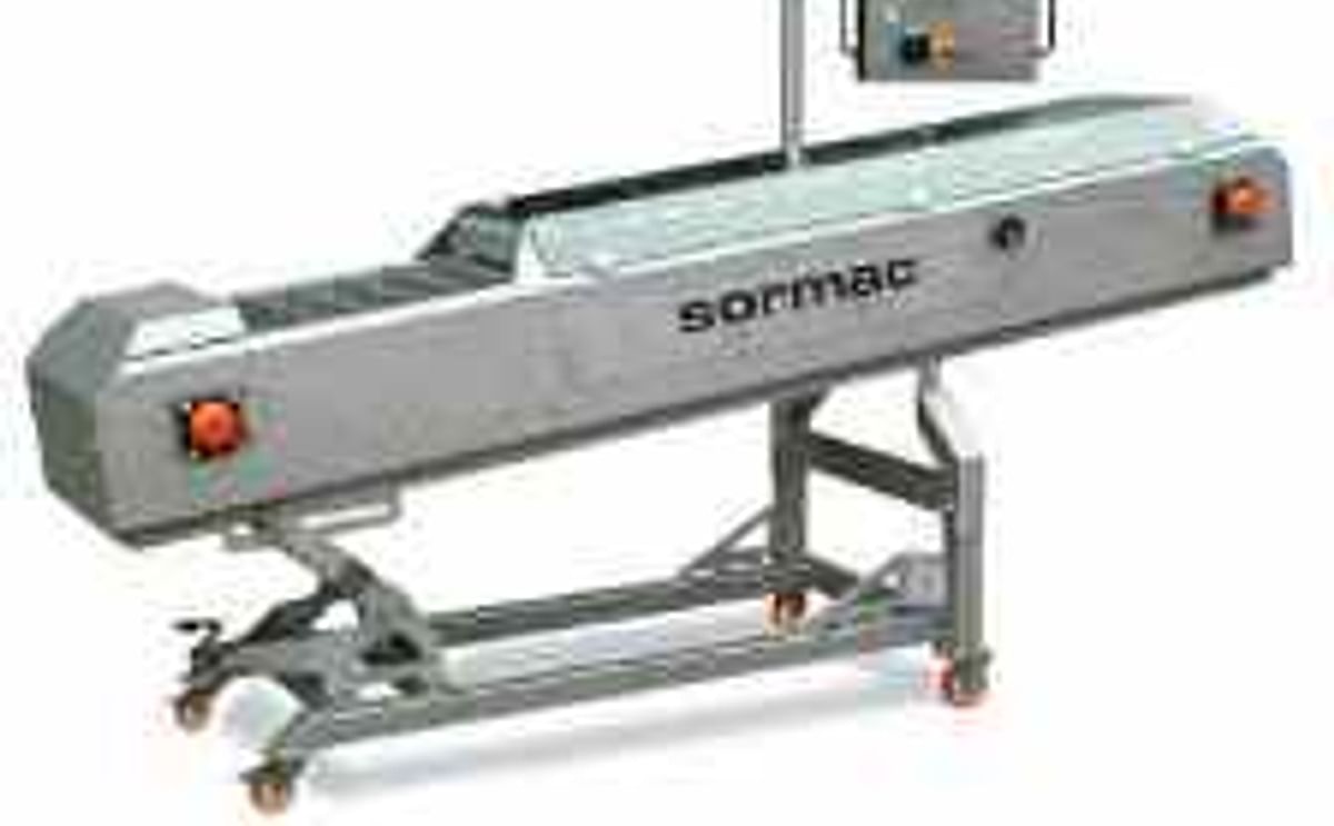 Sormac's successful carrot topper WOS-1A solves frying colour problems in potato processing.