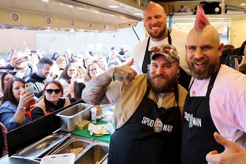 Spud Man aka Ben Newman (right) hosted American singer, Teddy Swims (centre) and Sutton Coldfield's Hollywood actor, Martyn Ford (left), on his jacket potato wagon in Tamworth Spud Man aka Ben Newman (right) hosted American singer, Teddy Swims (centre) and Sutton Coldfield's Hollywood actor, Martyn Ford (left), on his jacket potato wagon in Tamworth