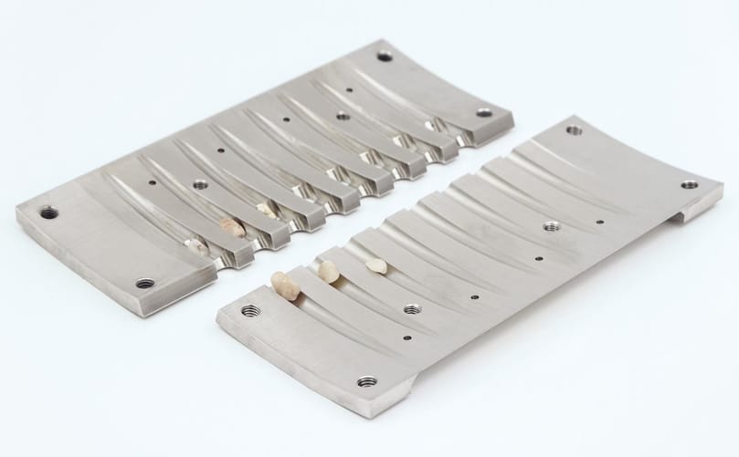 FAM STUMABO’s StoneExtractor segment design features optimized grooves and evacuation openings to reduce cumulative blade damage