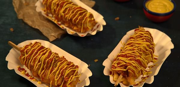 Street Food Party with the Perfect Indulgent Partnership – German Sausage and British chips!