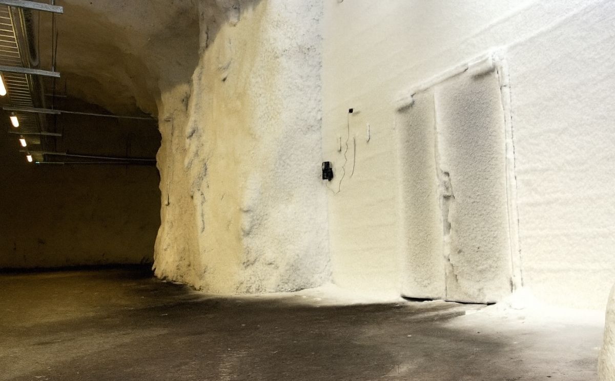 View of the main entrance to the Global Seed Vault in Longyearbyen, the largest populated area on the territory of Svalbard, in the high Norwegian Arctic. (Courtesy: United Nations / Mark Garten)
