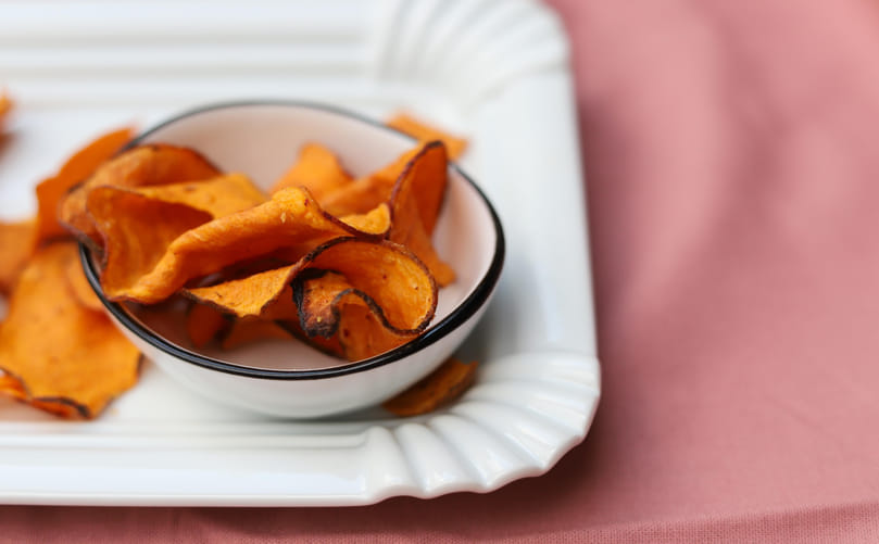 Golden Crisps: Sweet Potato Chips in the Spotlight