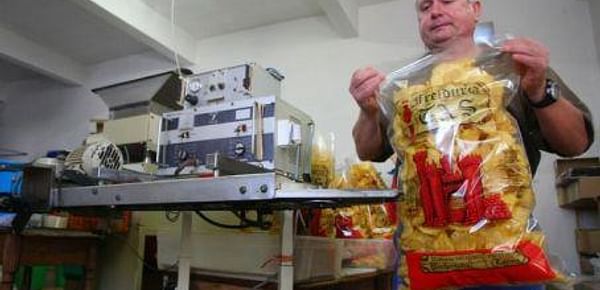  Proceso de empaque de papas fritas en la Freidura TAS (España)