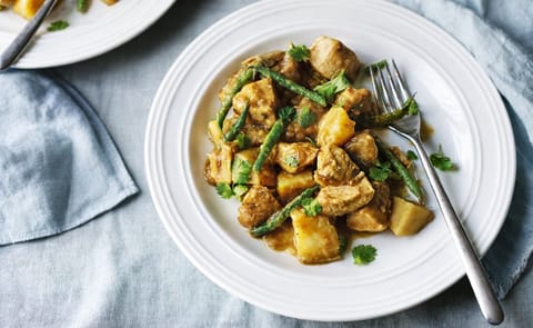 Help spread the word that potatoes are #morethanabitontheside for example by sharing #recipe ideas (Thai Curry shown) Help spread the word that potatoes are #morethanabitontheside for example by sharing #recipe ideas (Thai Curry shown)