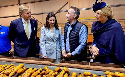 The Dutch royal couple were given a tour of HZPC The Dutch royal couple were given a tour of HZPC