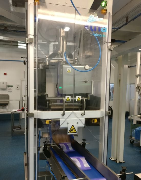 The tna robag FX 3ci VFFS packaging unit installed at Pipers Crisps