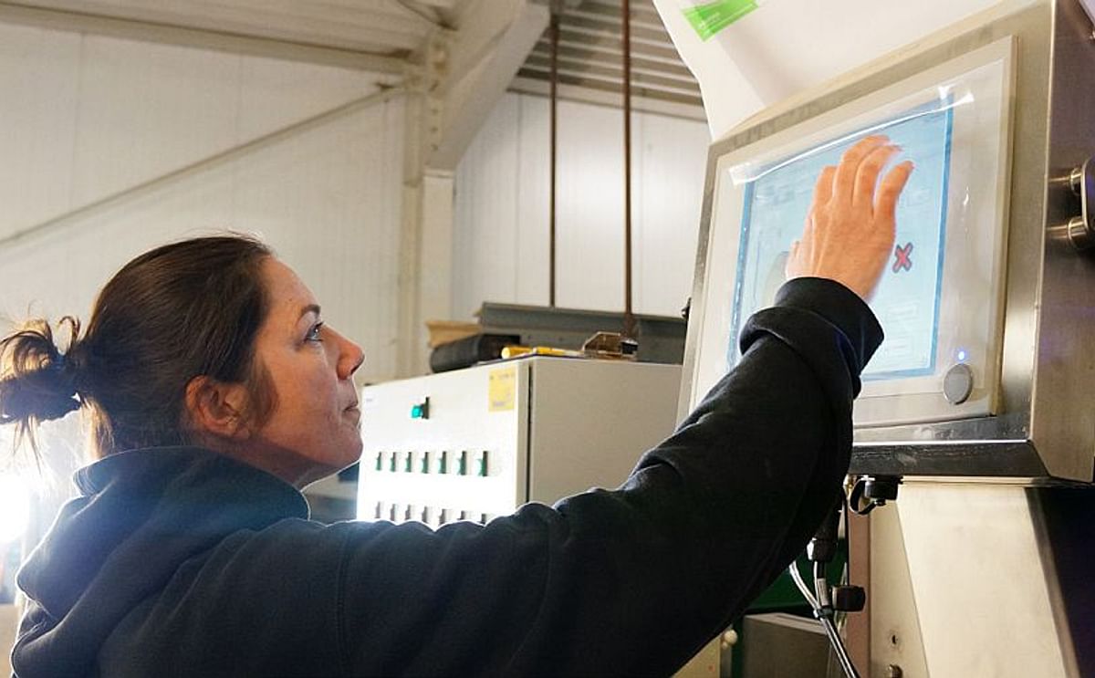 TOMRA Success Story: Van Roey and Zonen, Belgium TOMRA Success Story: Van Roey and Zonen, Belgium