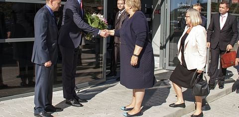Norwegian Prime Minister praises TOMRA Sorting Solution&#039;s €10m manufacturing facility in Senec, Slovakia