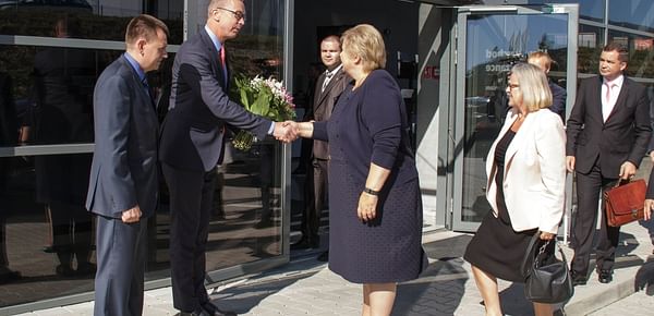 Norwegian Prime Minister praises TOMRA Sorting Solution&#039;s €10m manufacturing facility in Senec, Slovakia