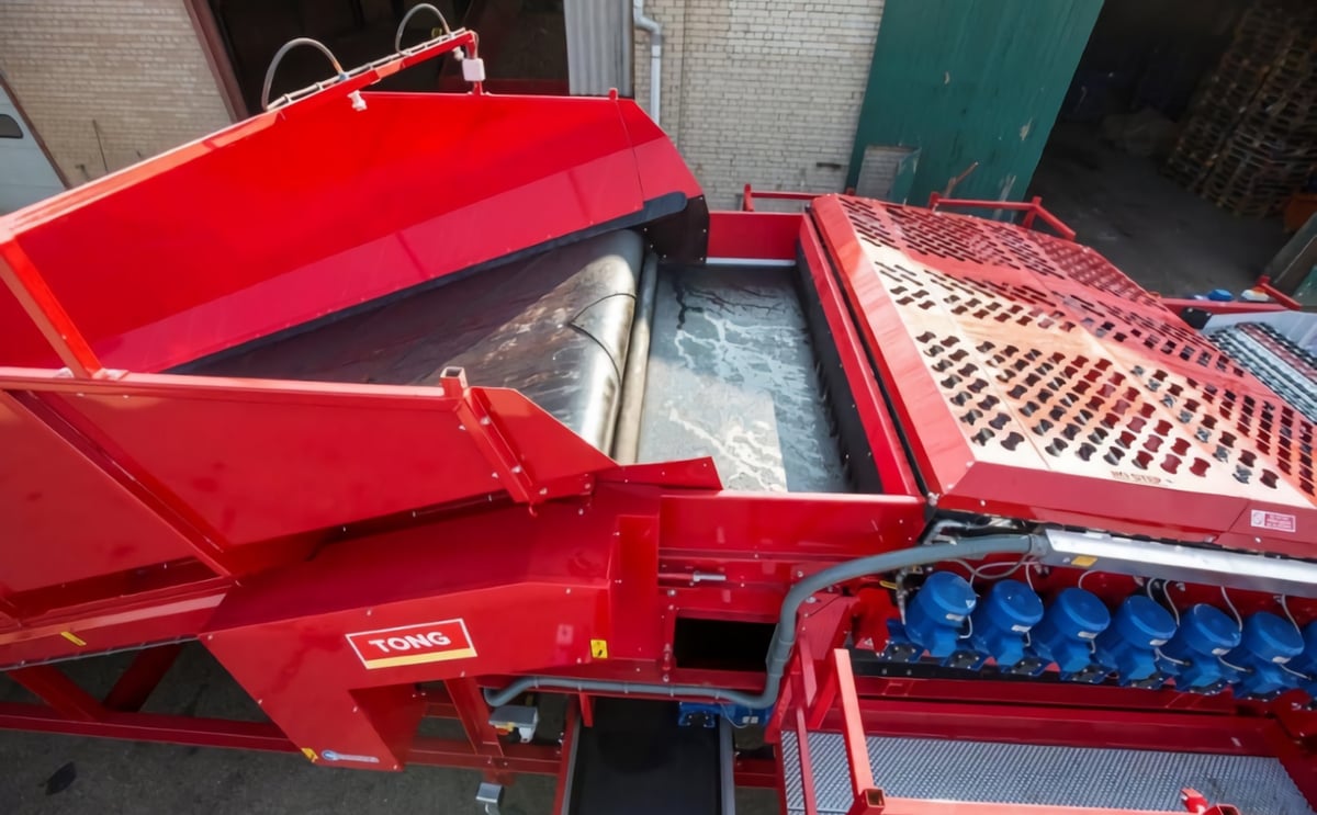 Tong Engineering showcases latest potato handling equipment at Cereals 2016 Tong Engineering showcases latest potato handling equipment at Cereals 2016