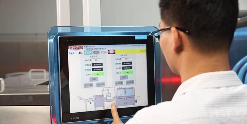 SINOBAKE’s digital control systems enable precise process management and consistent, large-scale snack production. SINOBAKE’s digital control systems enable precise process management and consistent, large-scale snack production.