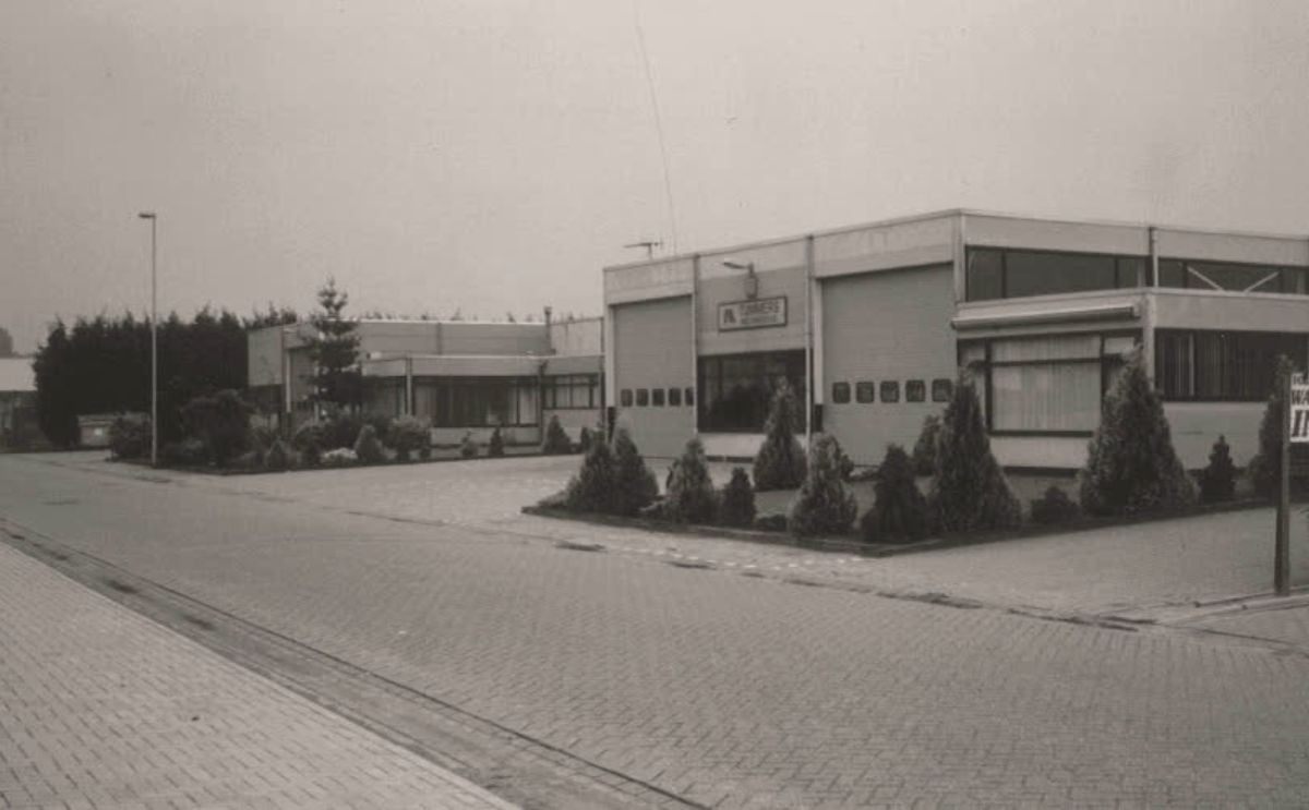 Tummers: Time flies when you’re having fun! Building Machinery for 40 years Tummers: Time flies when you’re having fun! Building Machinery for 40 years