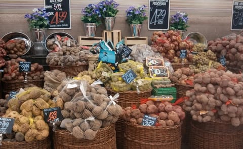 Un camino hacia los mercados, el Enfoque Participativo de Cadenas Productivas Un camino hacia los mercados, el Enfoque Participativo de Cadenas Productivas