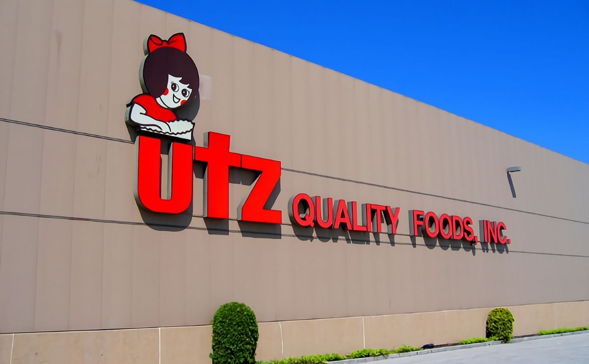 Utz Quality Foods, LLC Completes Acquisition of Golden Enterprises, Inc. Utz Quality Foods, LLC Completes Acquisition of Golden Enterprises, Inc.