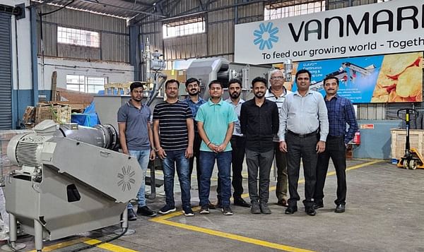 Vanmark hydrocutter with team