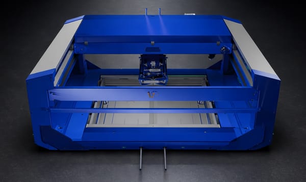 Front-facing view of the redesigned Verbruggen Topframe with unified frame architecture and integrated V-shaped status light Front-facing view of the redesigned Verbruggen Topframe with unified frame architecture and integrated V-shaped status light