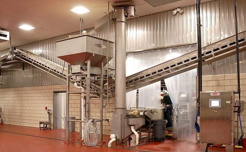 Provides long service and easy maintenance because of the auger’s rugged bottom bearing. The flanged vertical tube simplifies auger removal and includes water sprays, and the door in the tank facilitates access for equipment cleaning and maintenance. Gentle