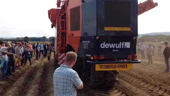 Impression of the harvester demonstrations at Potato Europe (raw video, 5 m)