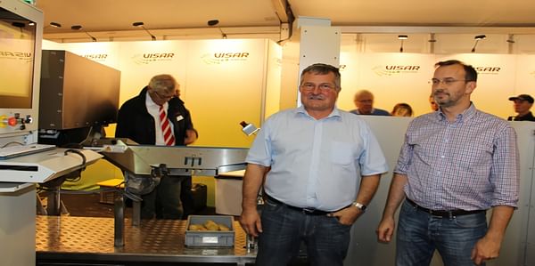 Visar Sorting demonstrates Sortop Potatoes prototype on Potato Europe